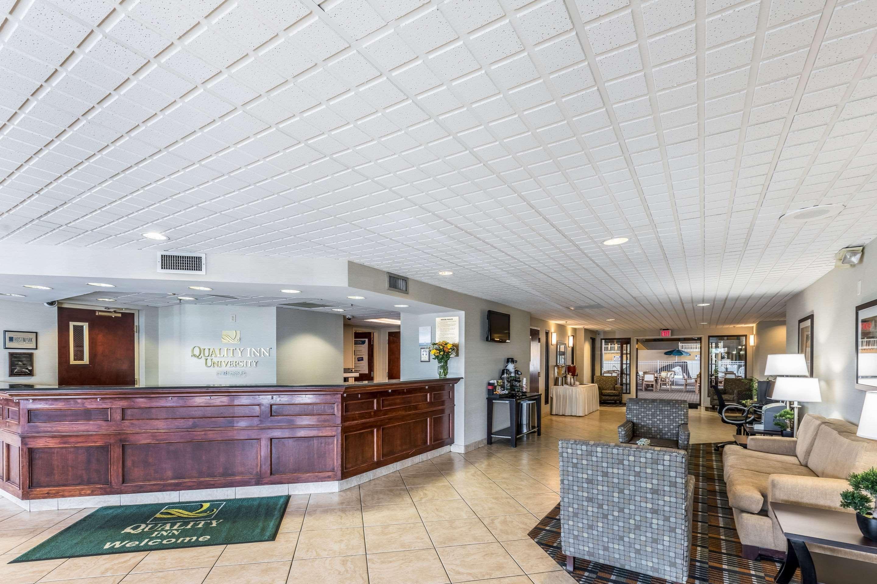Quality Inn University Lansing Exterior foto