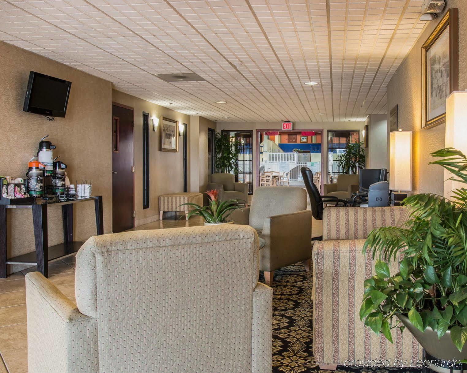 Quality Inn University Lansing Exterior foto